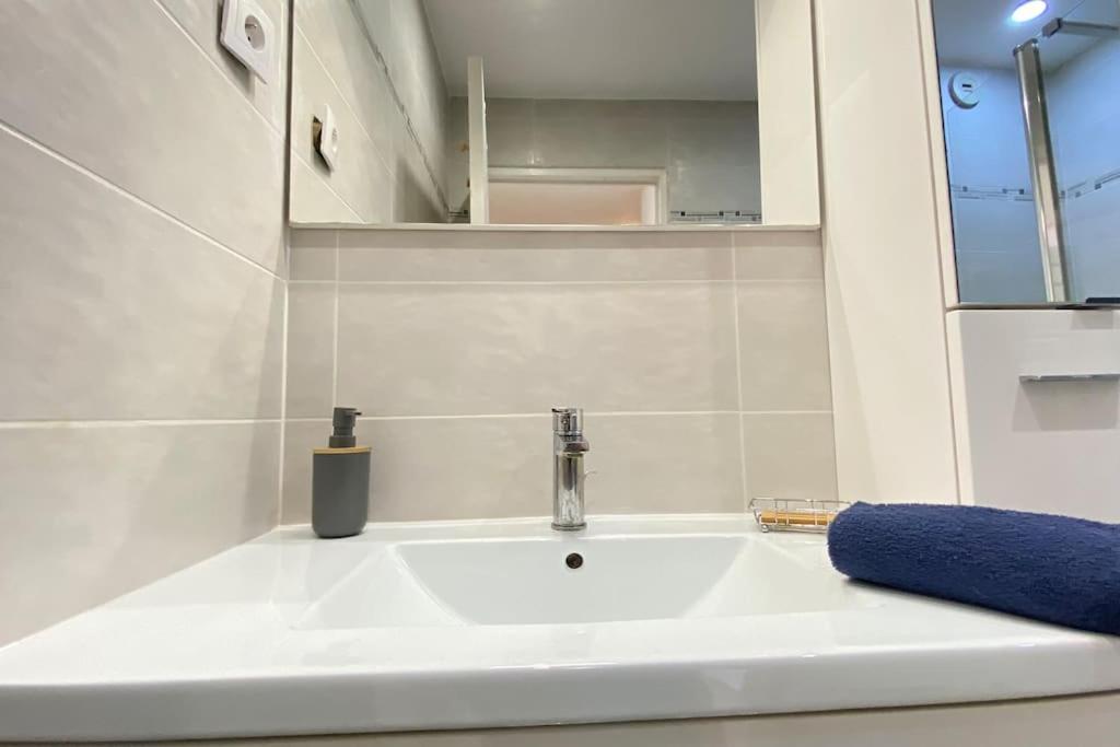 Rabiac - Charming 1 Bedroom With Private Garden Antibes Esterno foto